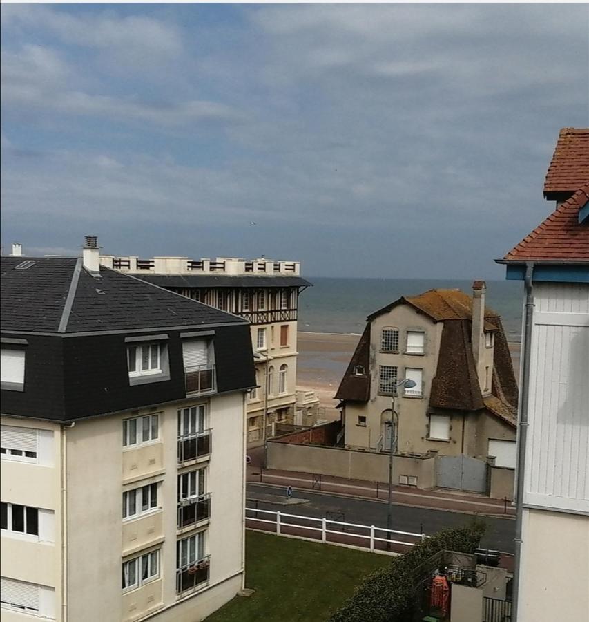 Appartement A 50 M De La Plage Avec Wifi Et Netflix Villers-sur-Mer Dış mekan fotoğraf