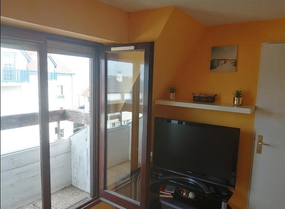 Appartement A 50 M De La Plage Avec Wifi Et Netflix Villers-sur-Mer Dış mekan fotoğraf